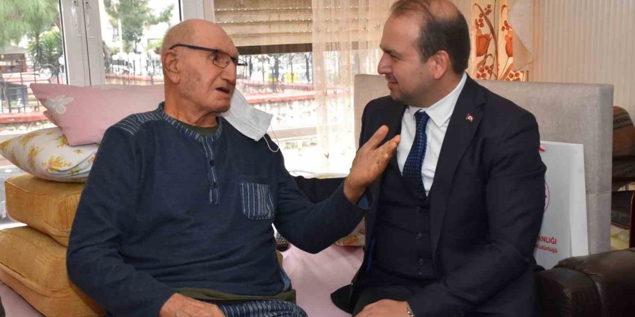 Aydın İl Sağlık Müdürü Şenkul yaşlı çınarları yalnız bırakmadı