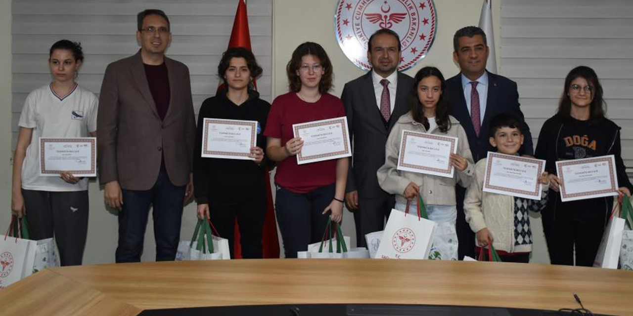 Organ bağışını vurgulayan öğrenciler ödüllendirildi