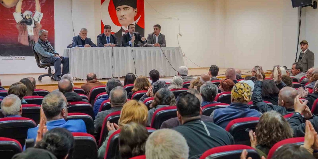 CHP’li adaydan CHP’li başkana: "Yağmur gibi adam alıyor, kasayı bitirmek istiyor"