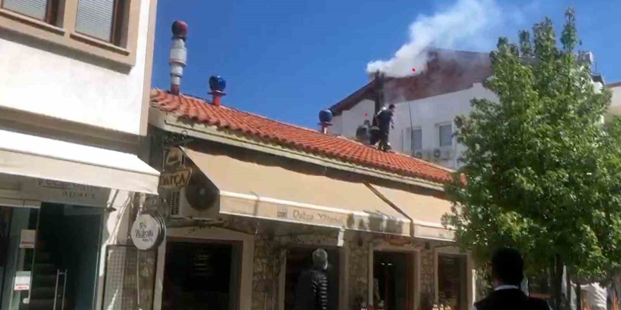 Datça’da baca yangını