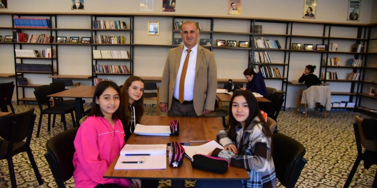 Başkan Kaya, eğitim atölyesinin kapılarını açtı