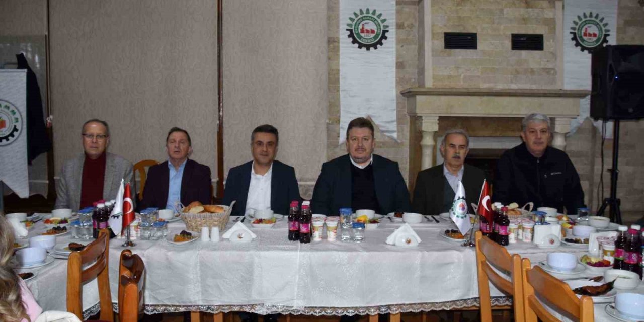 DOSTEK Koleji’nde iftar bereketi yaşandı