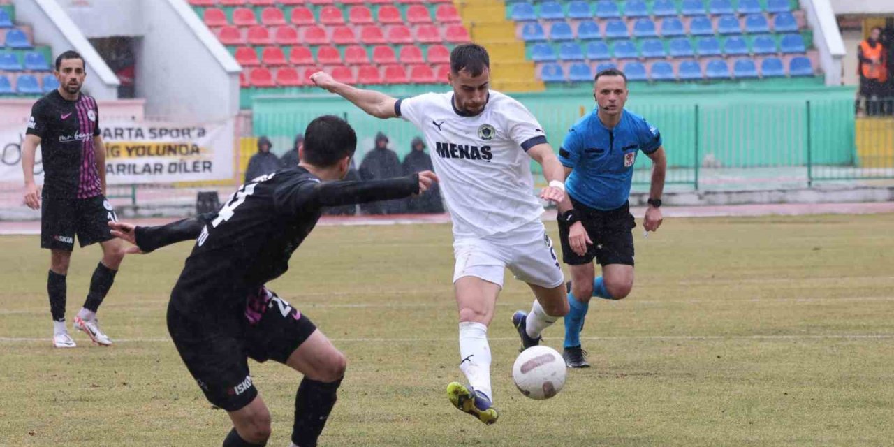 Menemen FK’da Kemal Rüzgar, son 14 maçta 11 gol attı