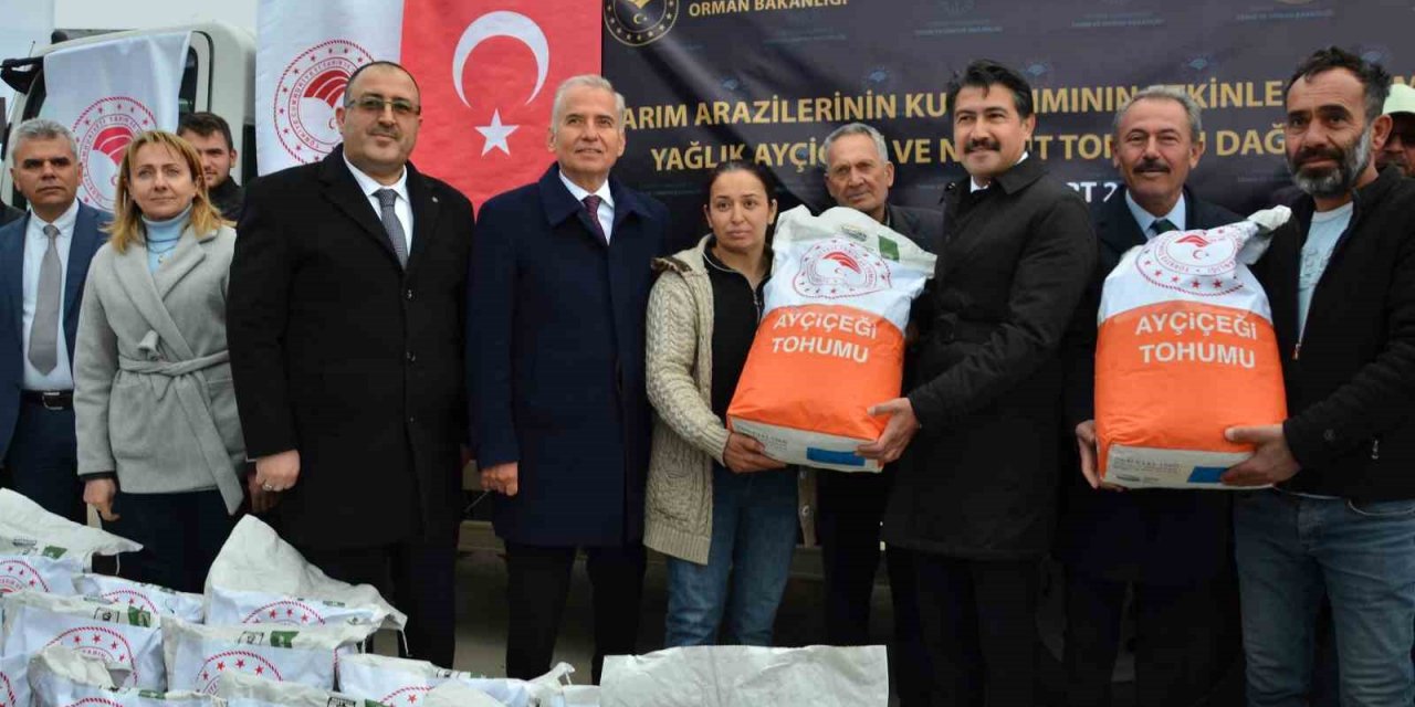 Denizli’de 590 üreticiye 20 ton tohum dağıtıldı
