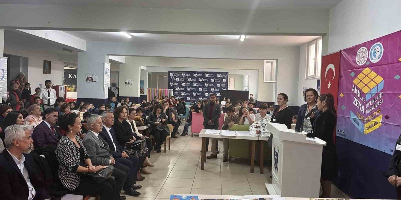 Akıl oyunları turnuvası ödül töreniyle son buldu