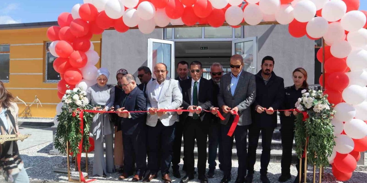 Ortaca Gençlik Merkezi’nin açılışı yapıldı