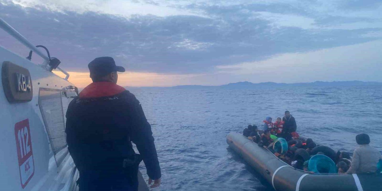 Aydın’da 13 düzensiz göçmen kurtarıldı