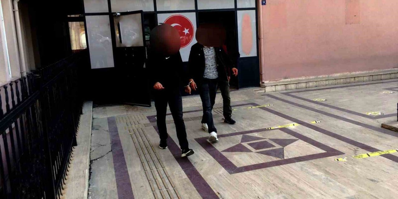 Aranan şahıslar Kuşadası polisinden kaçamadı