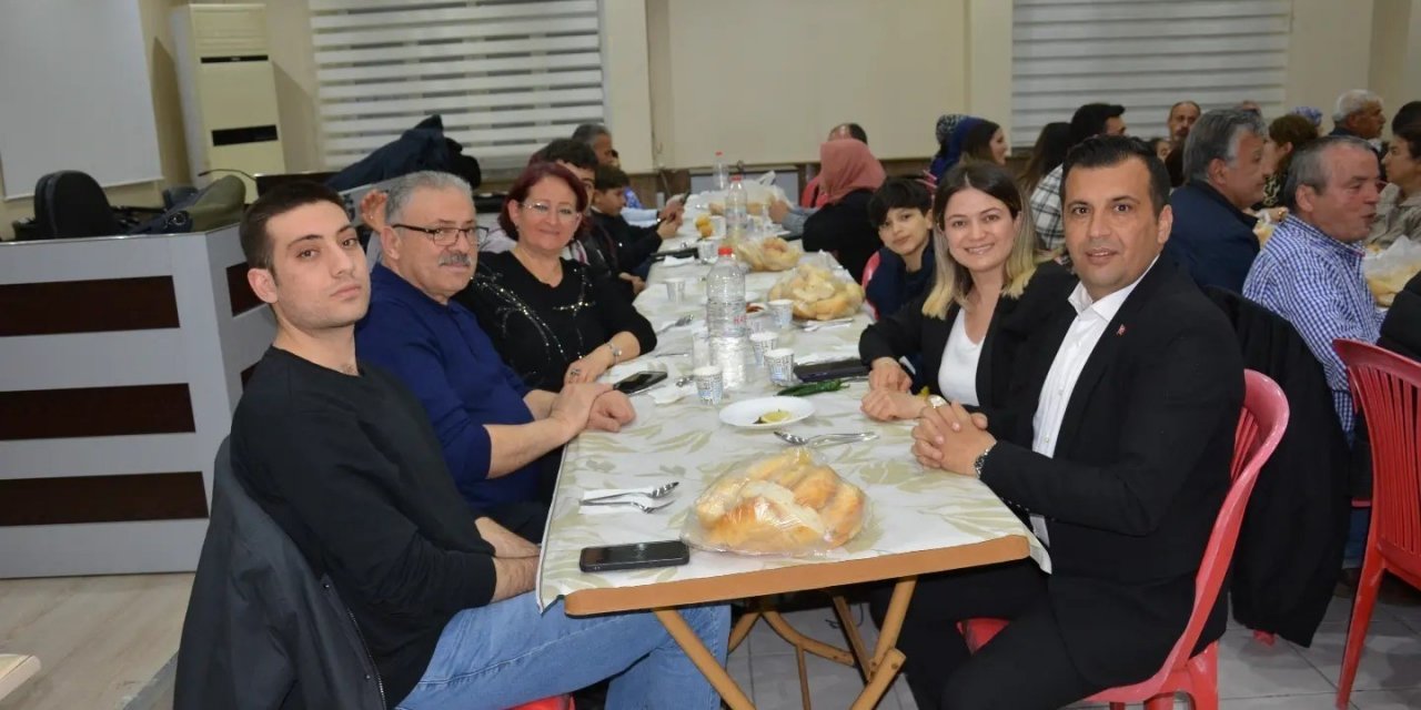 Başkan Atlı belediye personeli ve aileleri ile iftarda buluştu
