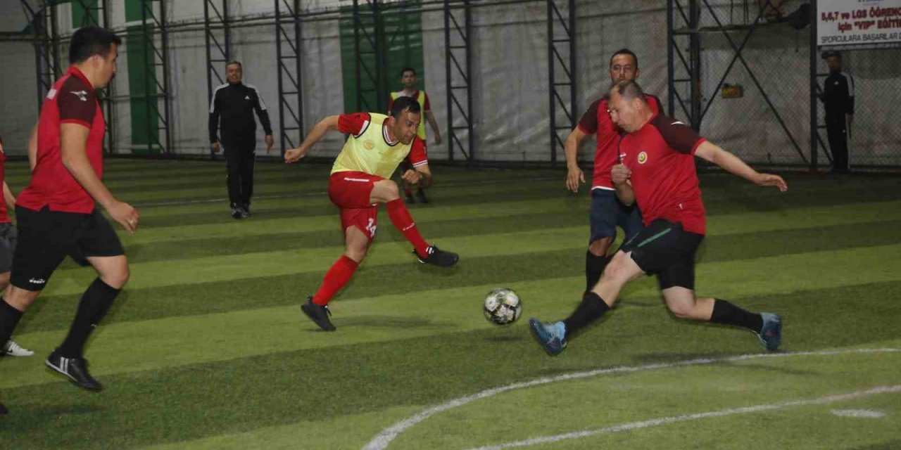 Muğla OBM de halı saha turnuvası şampiyonu Milas oldu