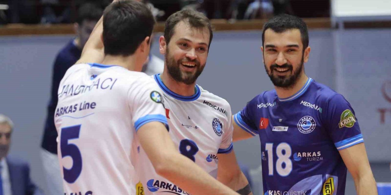 Arkas Spor, Bursa’da tur hedefiyle sahaya çıkıyor