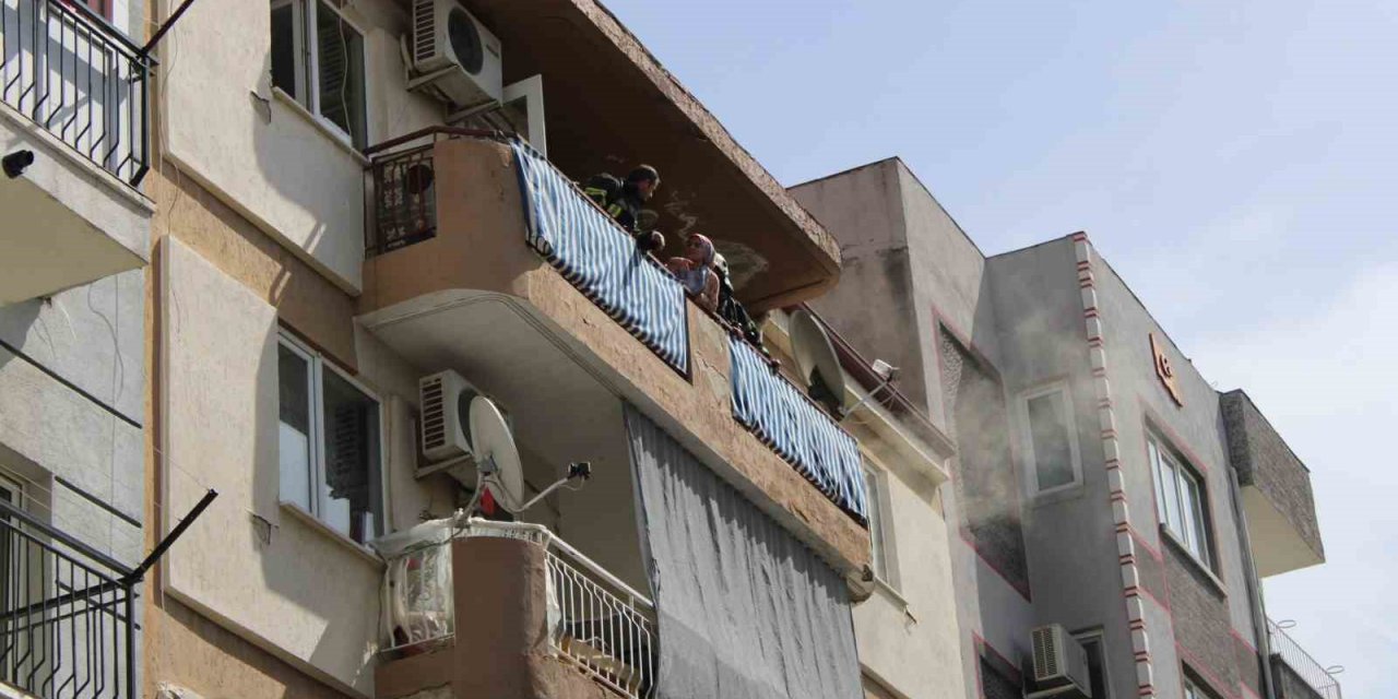 Küçük çocuk çakmakla oynarken evi yaktı