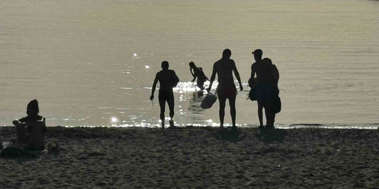 Nisan ayında Kuşadası’nda deniz keyfi