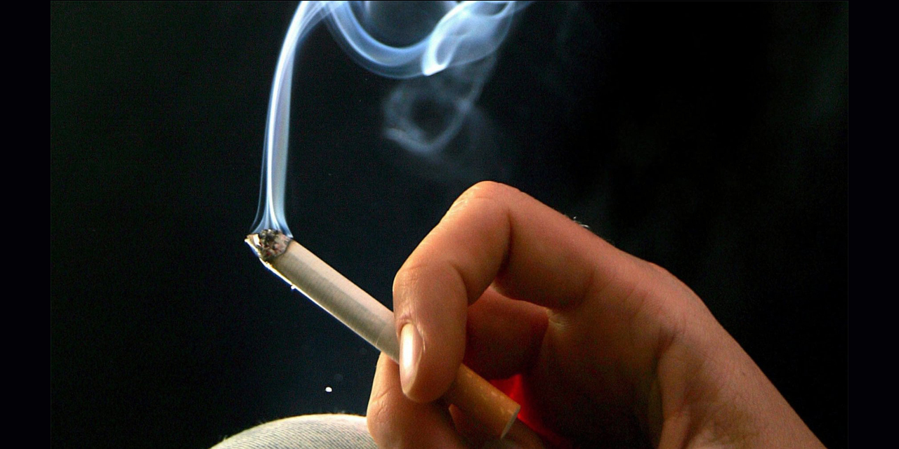 Sigara kullananlar dikkat!  Tüm dişlerinizi kaybedebilirsiniz!