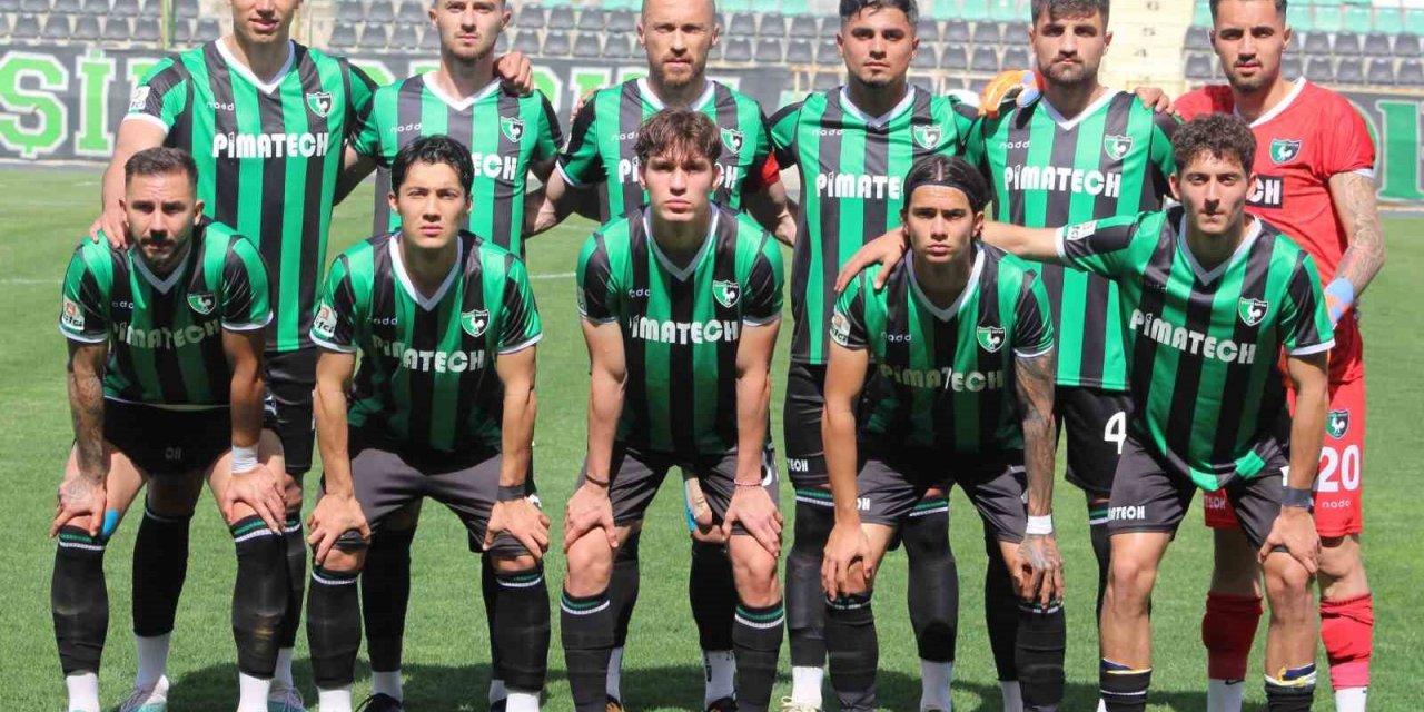 Denizlispor boş tribünler önünde 1 puanla yetindi