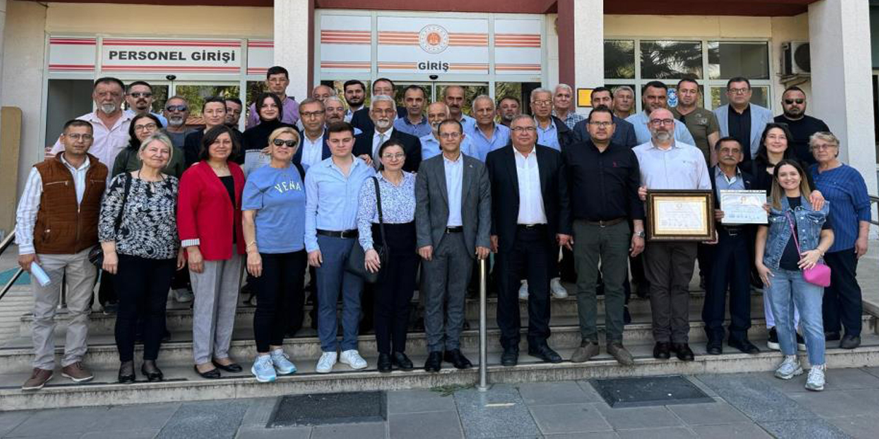 Başkan Doğanca mazbatasını aldı