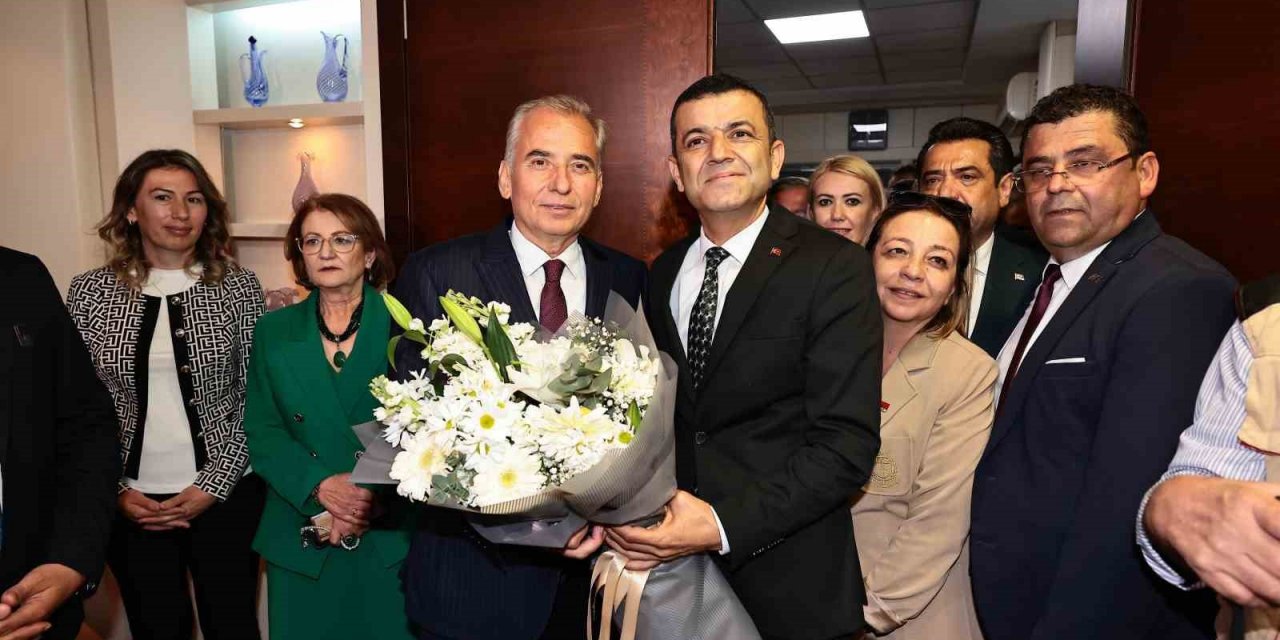 Başkan Çavuşoğlu görevine başladı