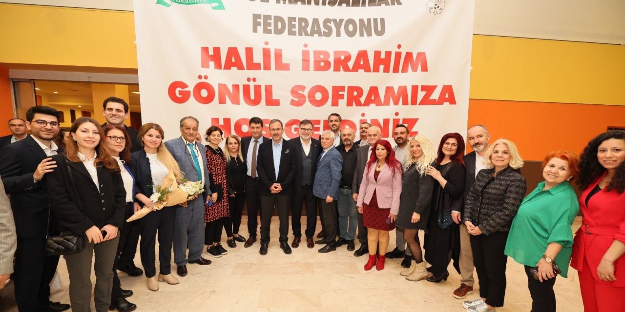 Ege Manisalılar Federasyonundan İzmir’de 2 bin kişilik iftar sofrası