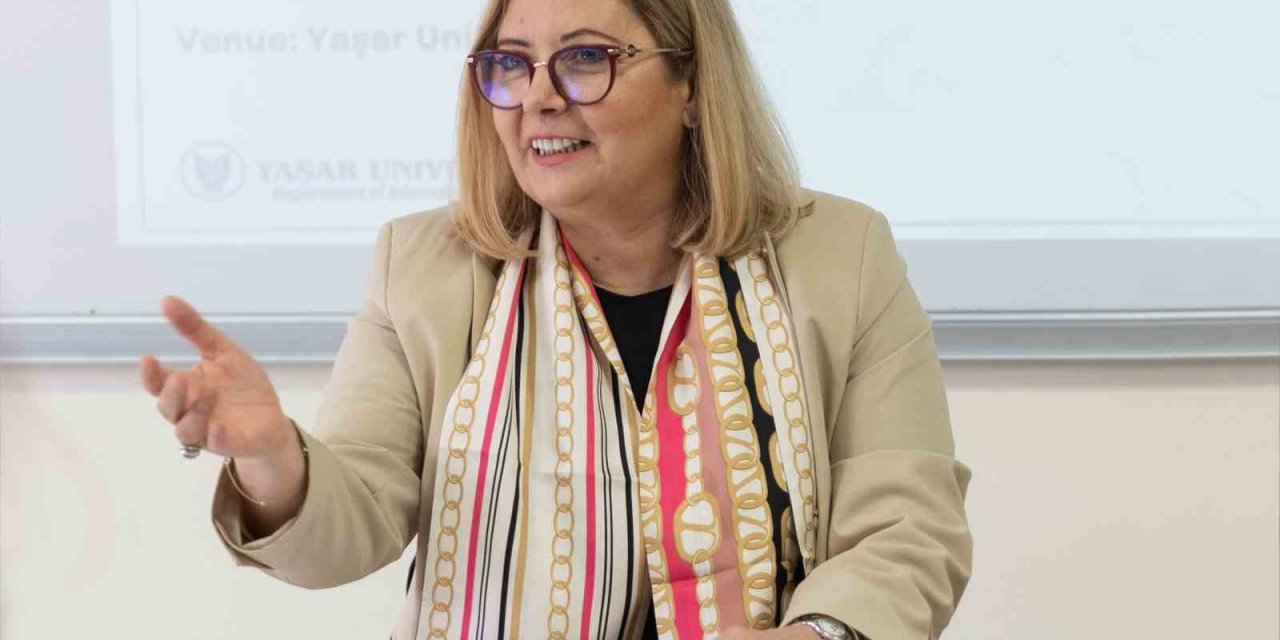 Dışişleri Bakanlığı İzmir Temsilcisi Kaya: "Vize sorunu geçici bir süreç"