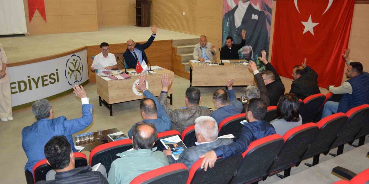 Germencik Belediyesi’nde yeni dönemin ilk meclis toplantısı gerçekleşti