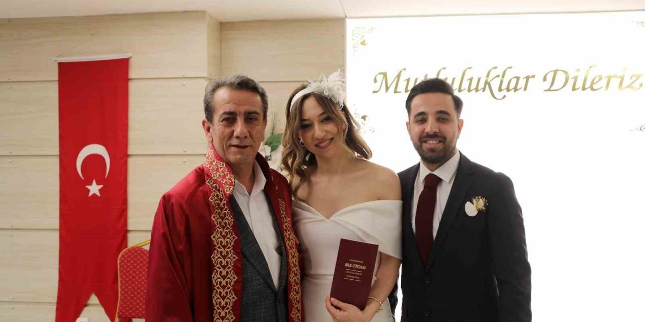 Efeler Belediye Başkanı Yetişkin ilk nikahını kıydı
