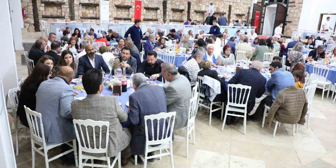 Başkan Mandalinci, ilçe protokolü ile bir araya geldi