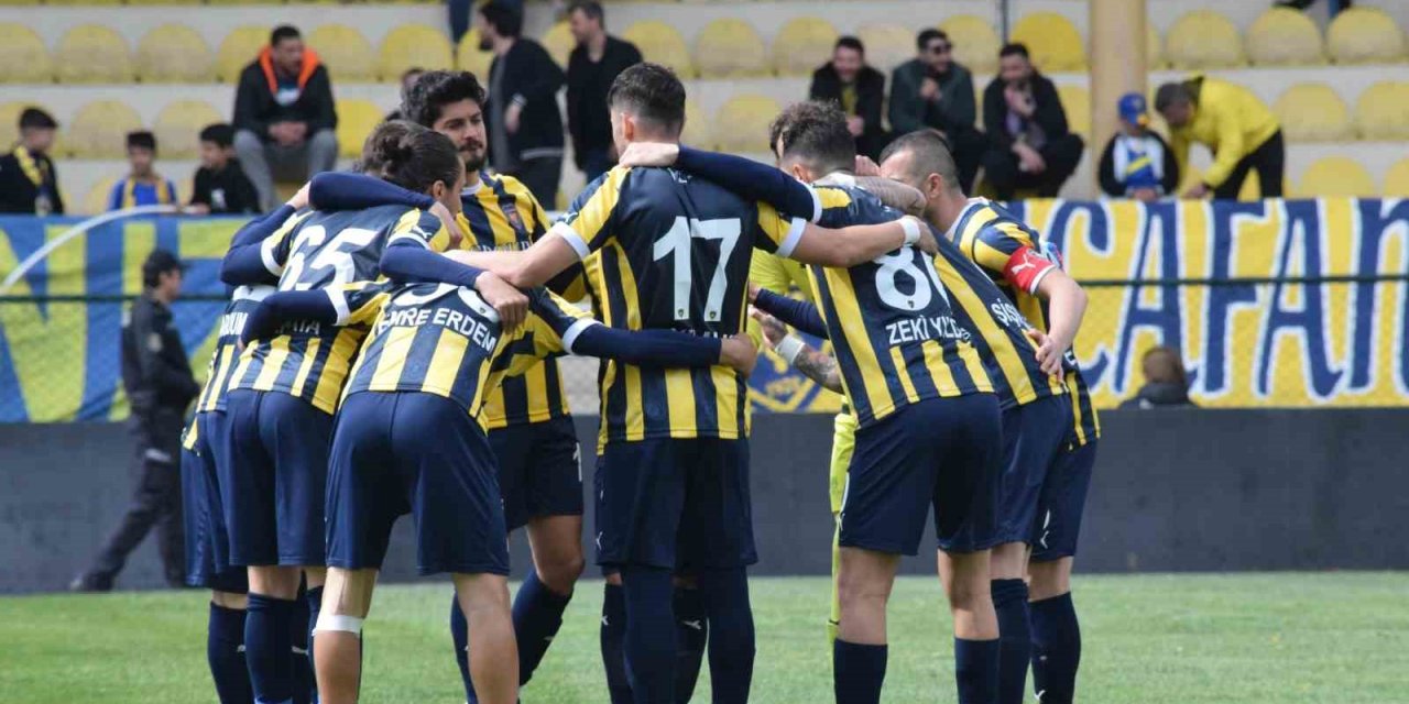 Bucaspor 1928, zirve takibini sürdürüyor