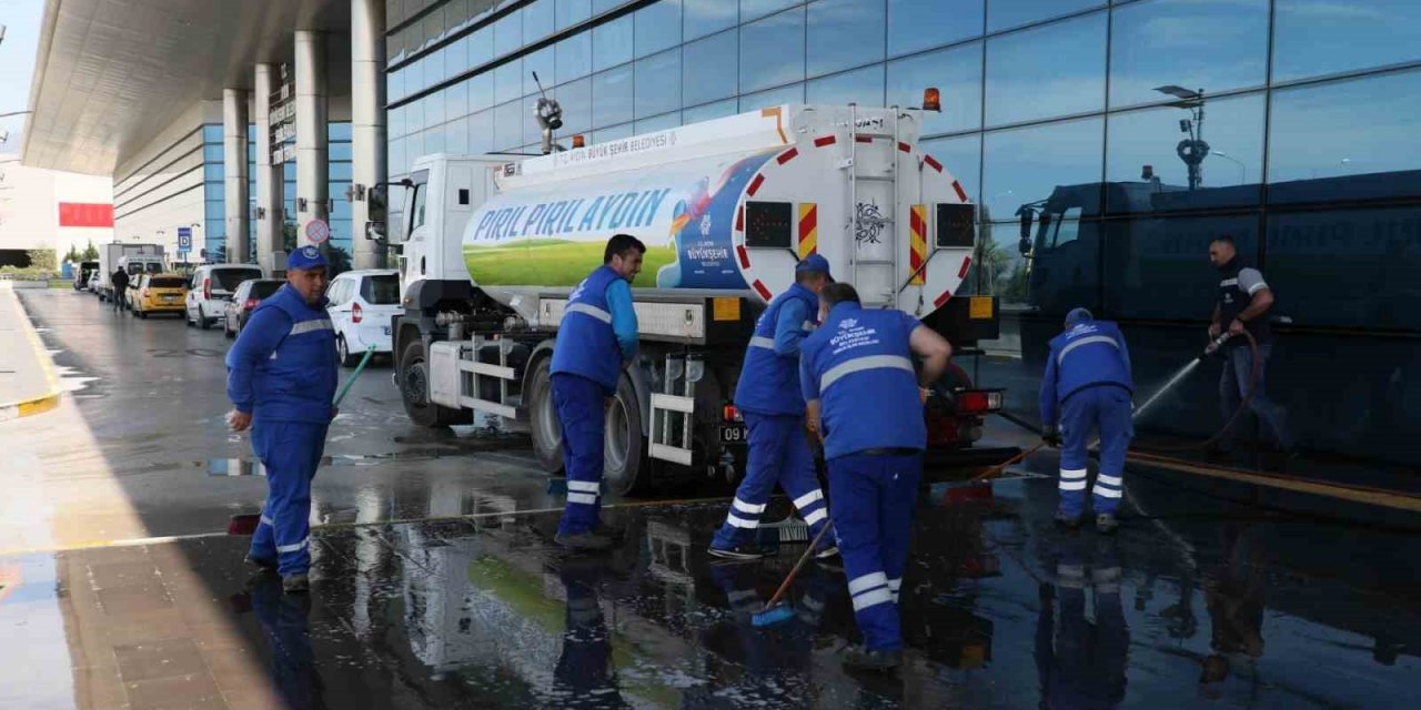 Büyükşehir Kuşadası ve Didim’deki hazırlıklarını tamamladı