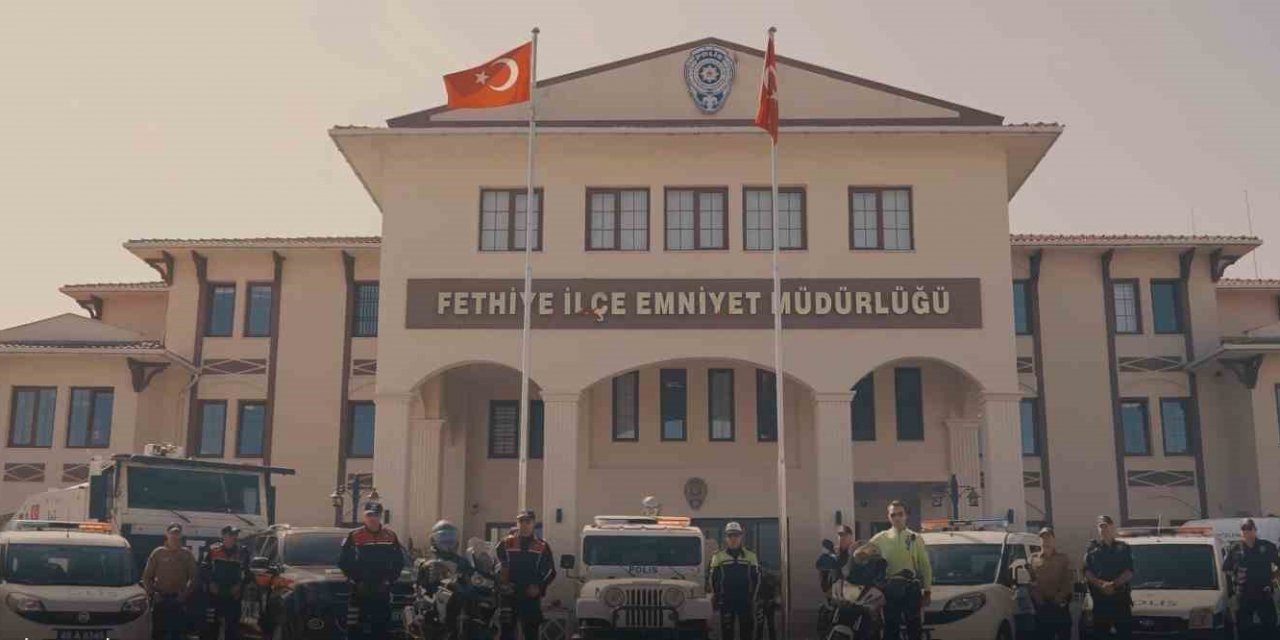 Likya Çocuk Korosu’ndan polislere anlamlı klip