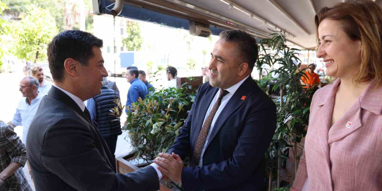 Başkan Ünlü, CHP ilçe teşkilatıyla bayramlaştı