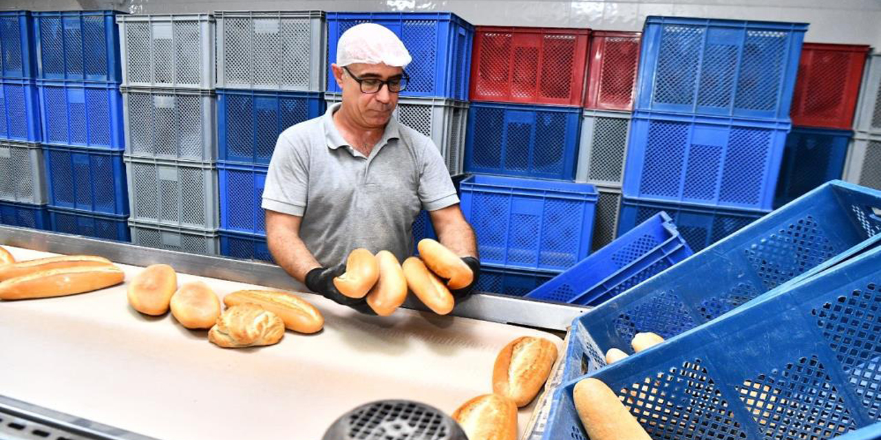 İzmir’de halk ekmek 7 TL’den 5 TL’ye düştü
