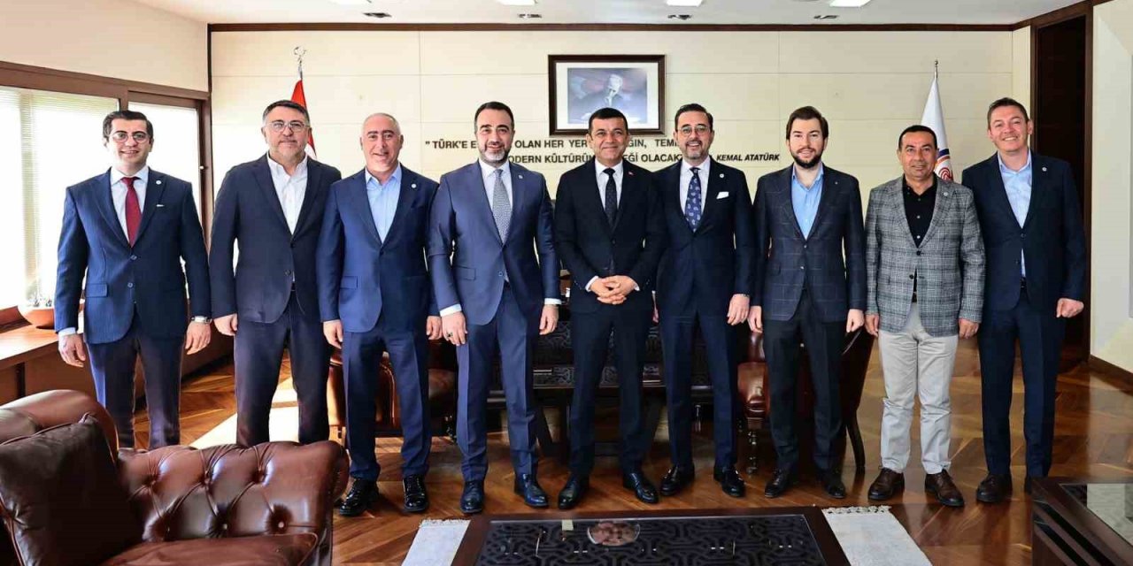 Başkan Çavuşoğlu: “Üretime dayalı bir ekonominin olduğu her yerde biz varız”