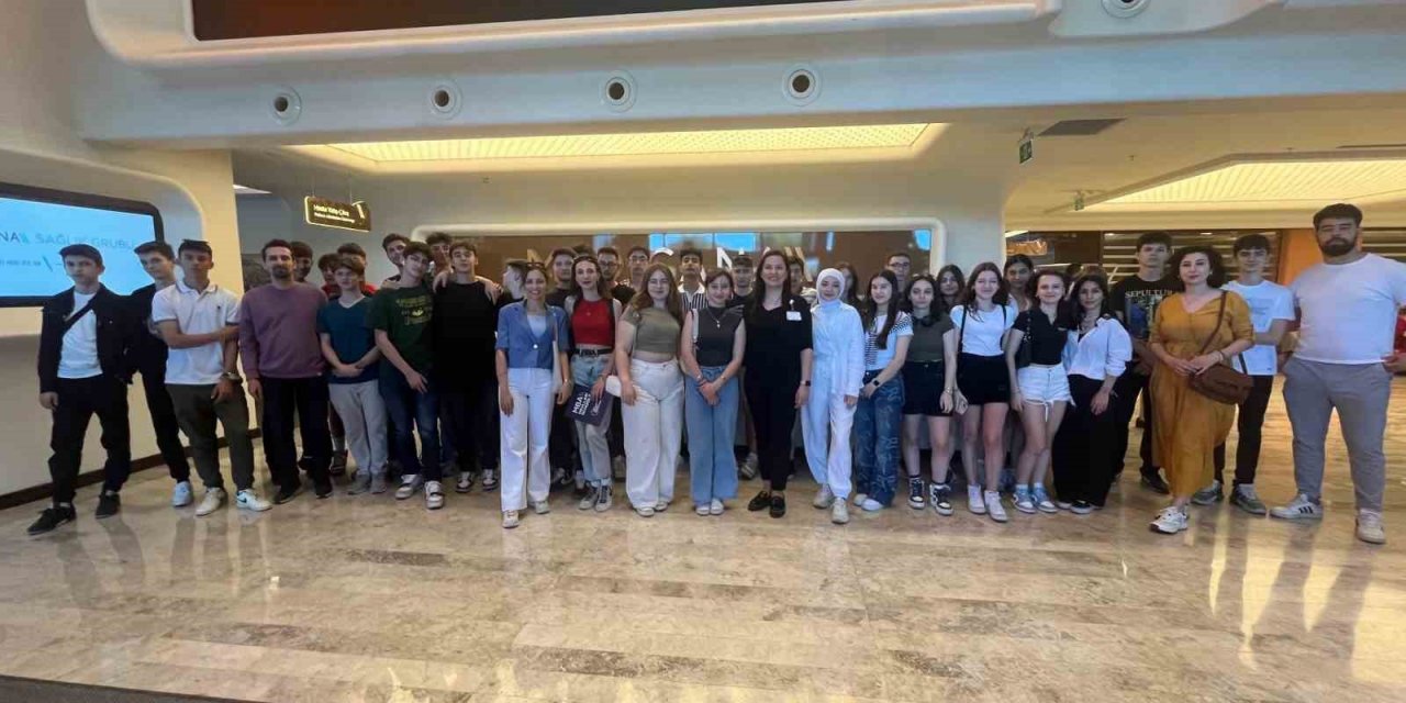 MBA’lı öğrenciler Medicana İzmir’de
