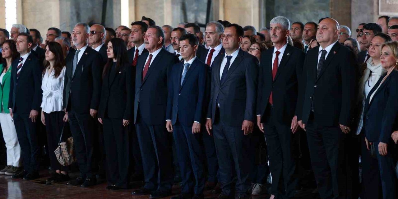 Başkan Ünlü, Anıtkabir’i ziyaret etti