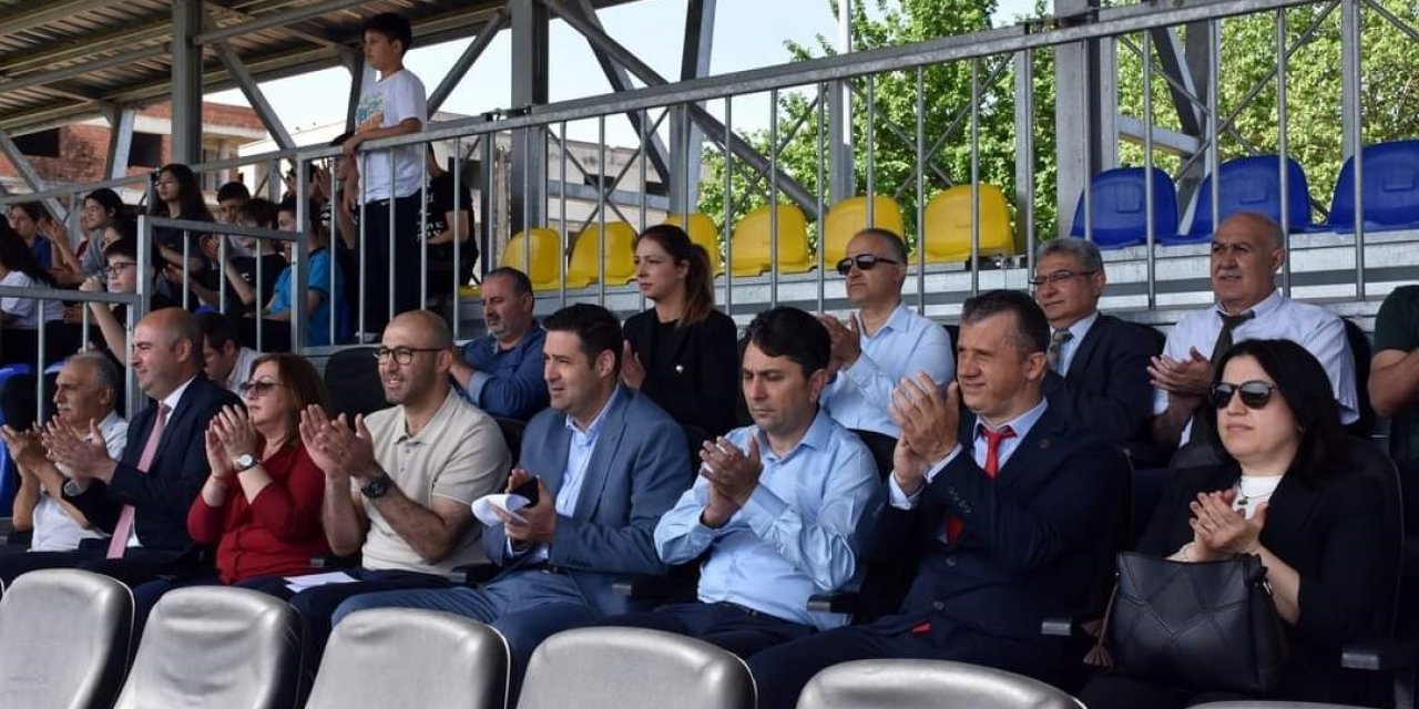 Başkan Zencirci’den sporculara destek