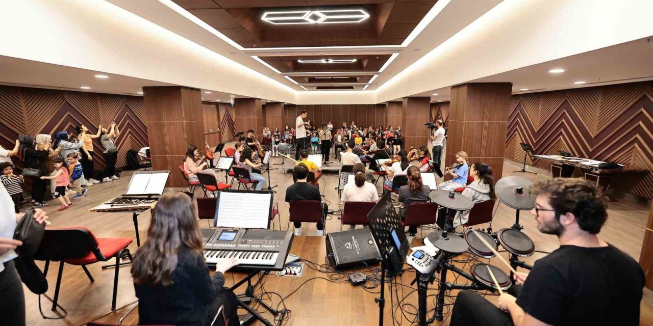 1600 çocuk CSO ile birlikte sahne alacak