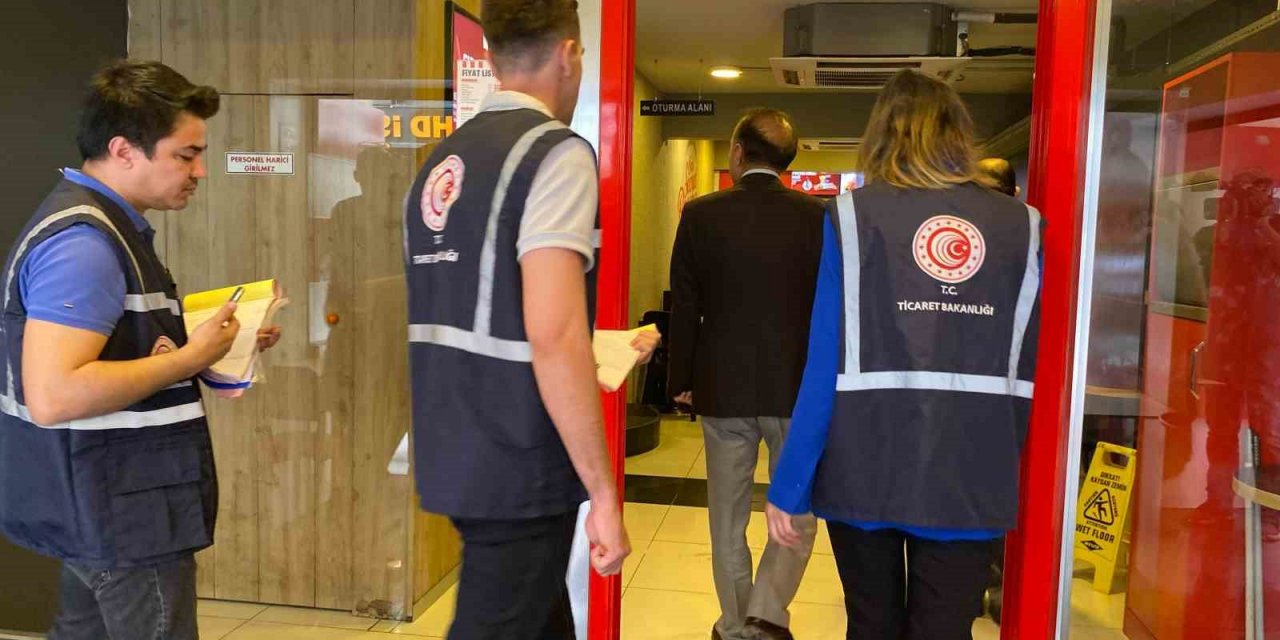 İzmir’de fiyat listesi denetimi