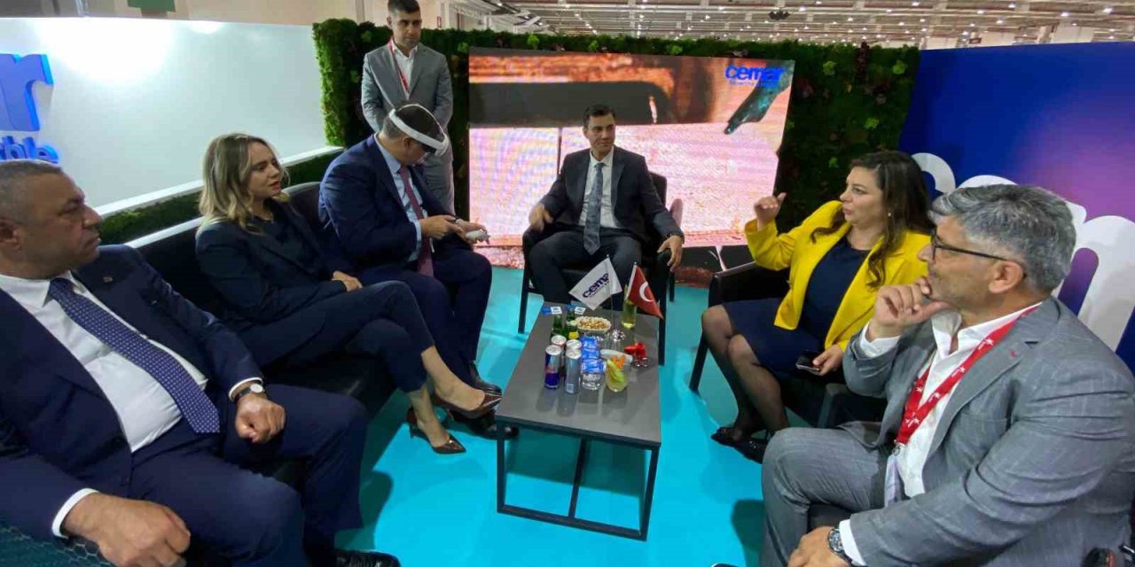 Büyükşehir belediye başkanlarından Cemar’ın standına ziyaret