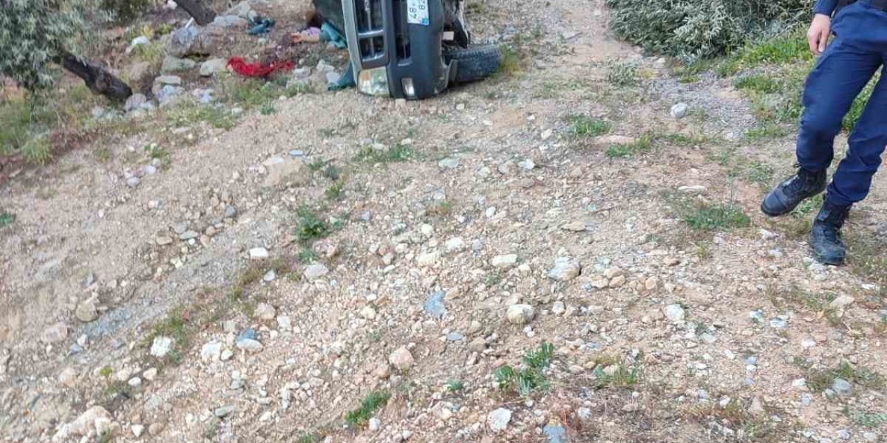 Milas’ta kamyonet uçuruma yuvarlandı: 1 ölü