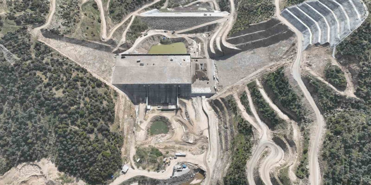 Sarıçay Barajı’nda çalışmalar hız kesmiyor