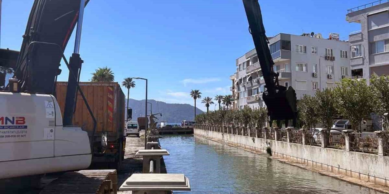 Marmaris’te dereler temizleniyor