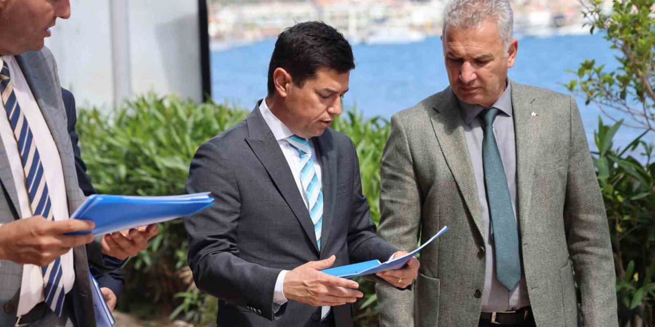 Başkan Ünlü, Uzunyalı’da incelemelerde bulundu