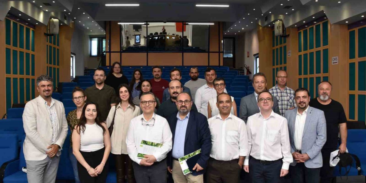 Denizli OSB’de ‘Örme teknolojisi ve kumaş hataları’ konusu ele alındı