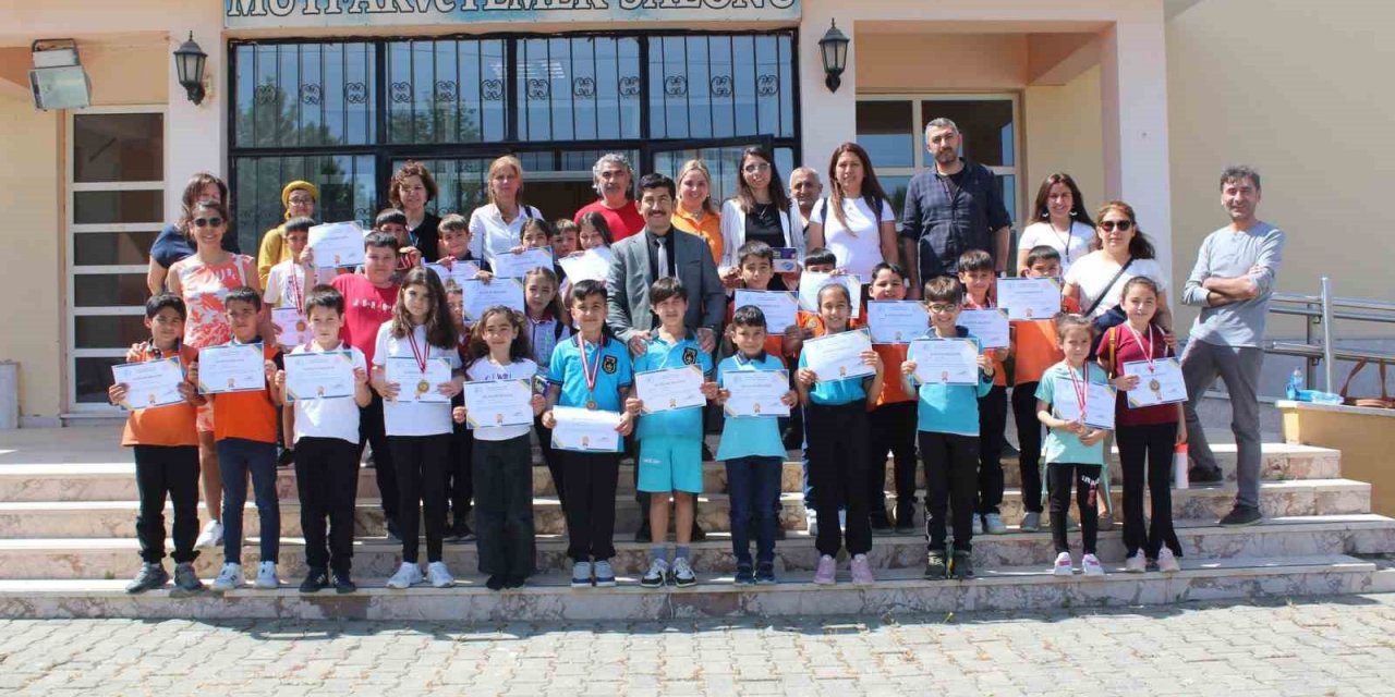 İlkokullar Akıl ve Zeka Oyunları Turnuvası yapıldı