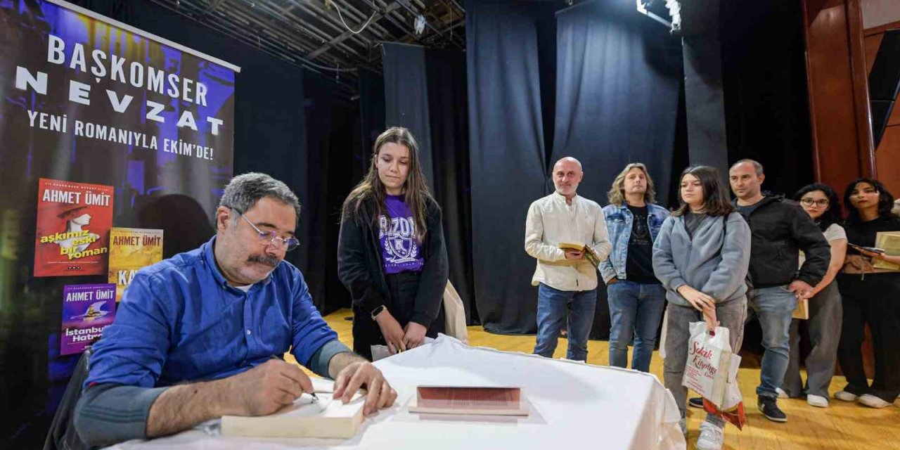 İzkitapfest’e yoğun ilgi