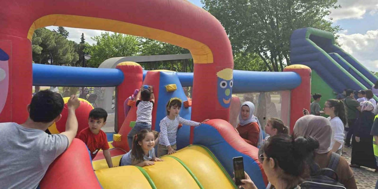 Aydın’da 23 Nisan coşkusu Tekstil Park’ta yaşanıyor