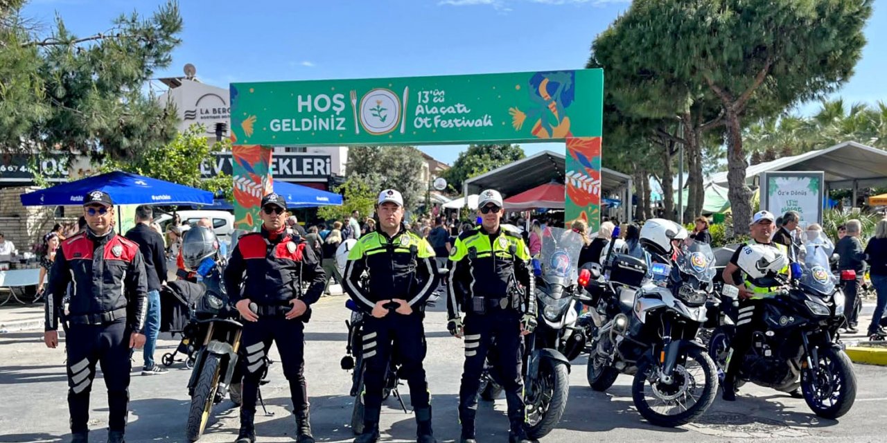 Alaçatı Ot Festivali’nde 135 sürücüye 309 bin 821 lira ceza kesildi