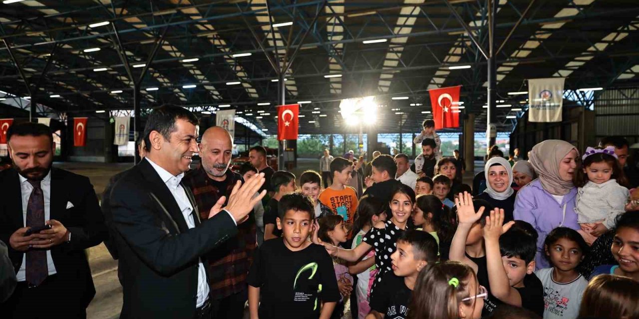 Çocuklar Büyükşehir ile 23 Nisan’ın sevincini doyasıya yaşıyor