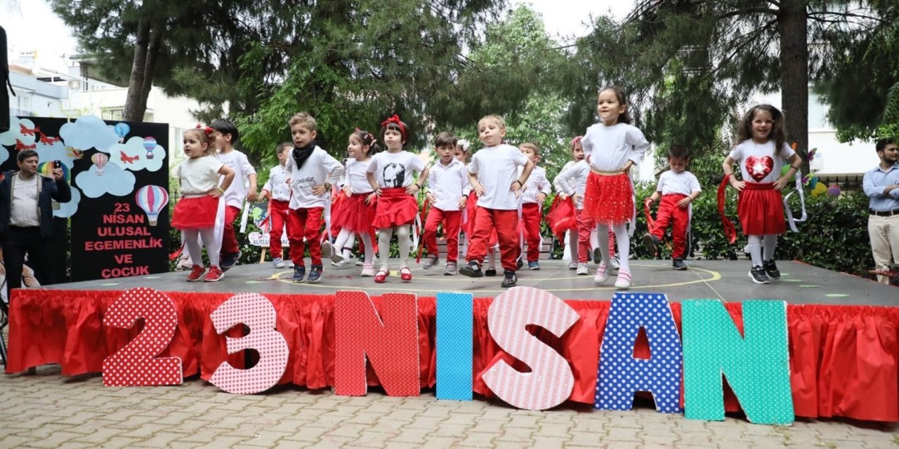 Aydın’daki çocuk gelişim merkezlerinde eğitim gören öğrenciler 23 Nisan’ı coşkuyla kutladı