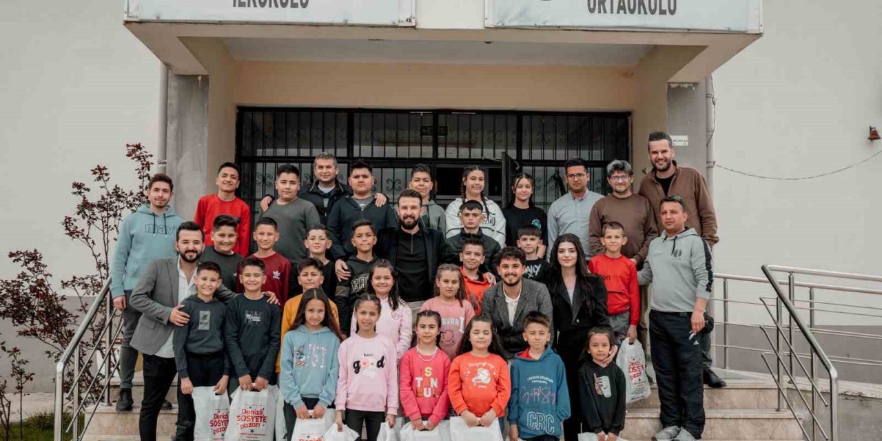 Duyarlı kuaför yetiştirme yurdunun ardından 23 Nisan çocuklarını sevindirdi